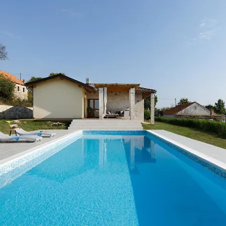 Villa Charming With Private Pool *