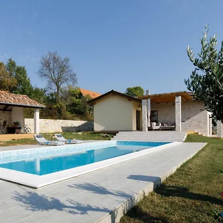 Villa Charming With Private Pool *